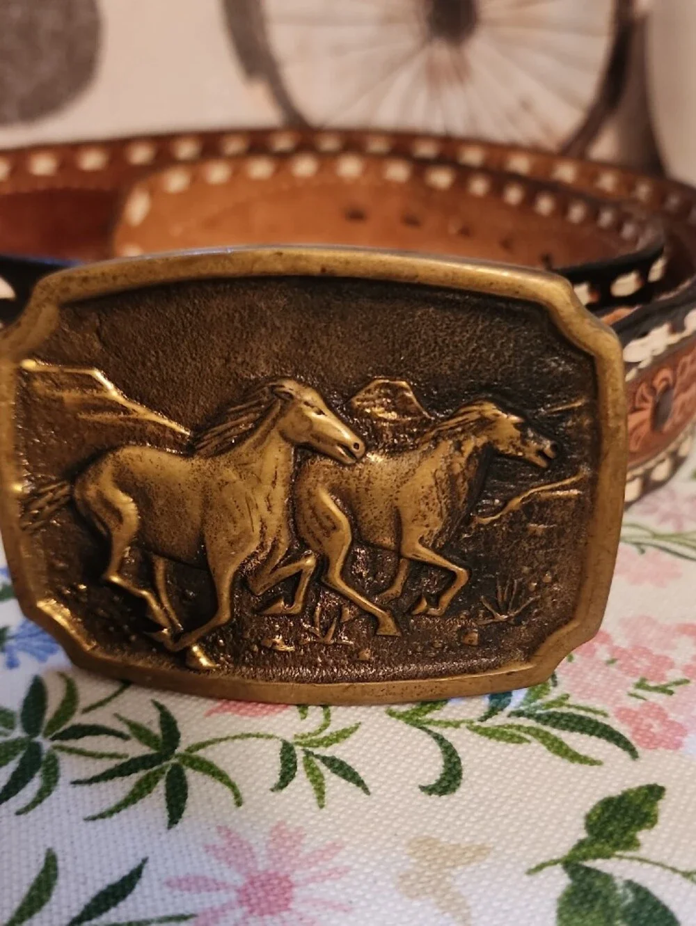 Men's Justin Brown Leather Belt with With Vintage BTS Brass Horse Buckle